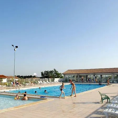 Azureva Aparthotel