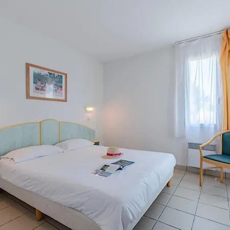 Aparthotel Azureva 3*