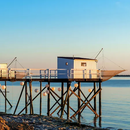 Aparthotel Azureva 3*