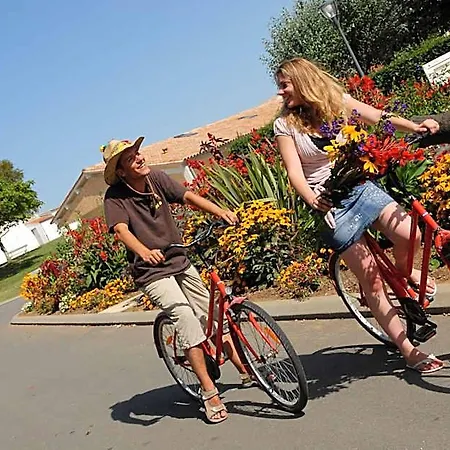 Azureva Fouras